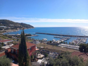 Bella vista sopra il porto! San Lorenzo Al Mare